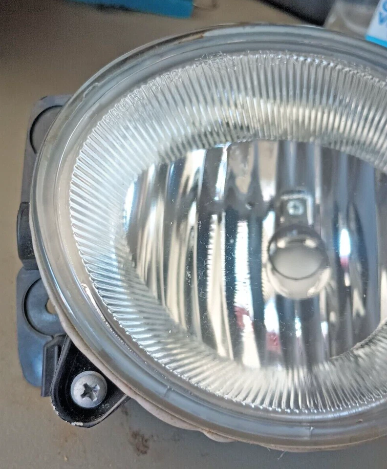 Luz antiniebla del lado del conductor EagleEye HD568-U000L para Honda Pilot FC-14 2009-11 Foto 2 de 4