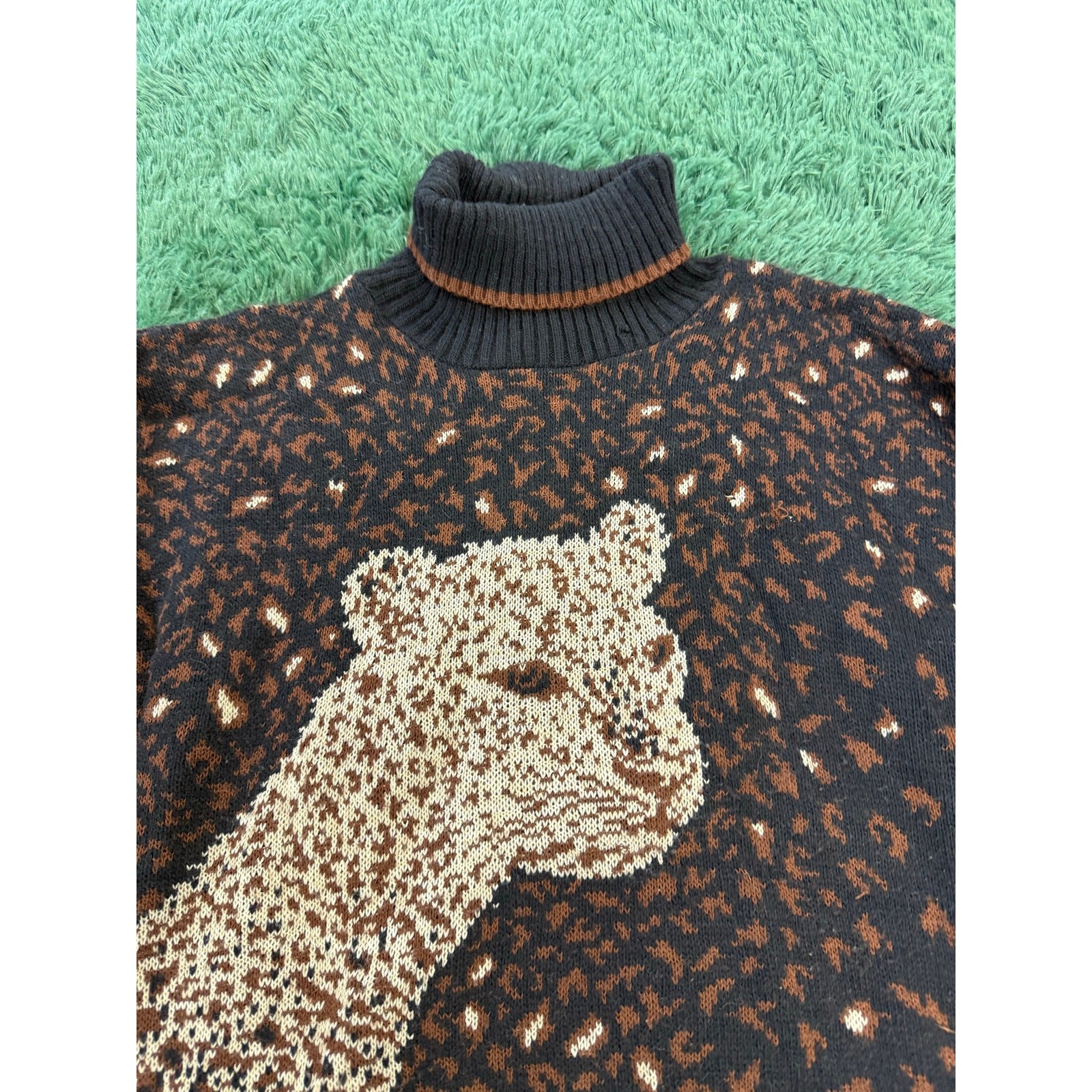 Vintage Basic Editions Cheetah Leopard Pattern Tu… - image 2