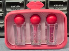 New FAO Schwarz Glimmer  Glam Girls' Lipstick Set