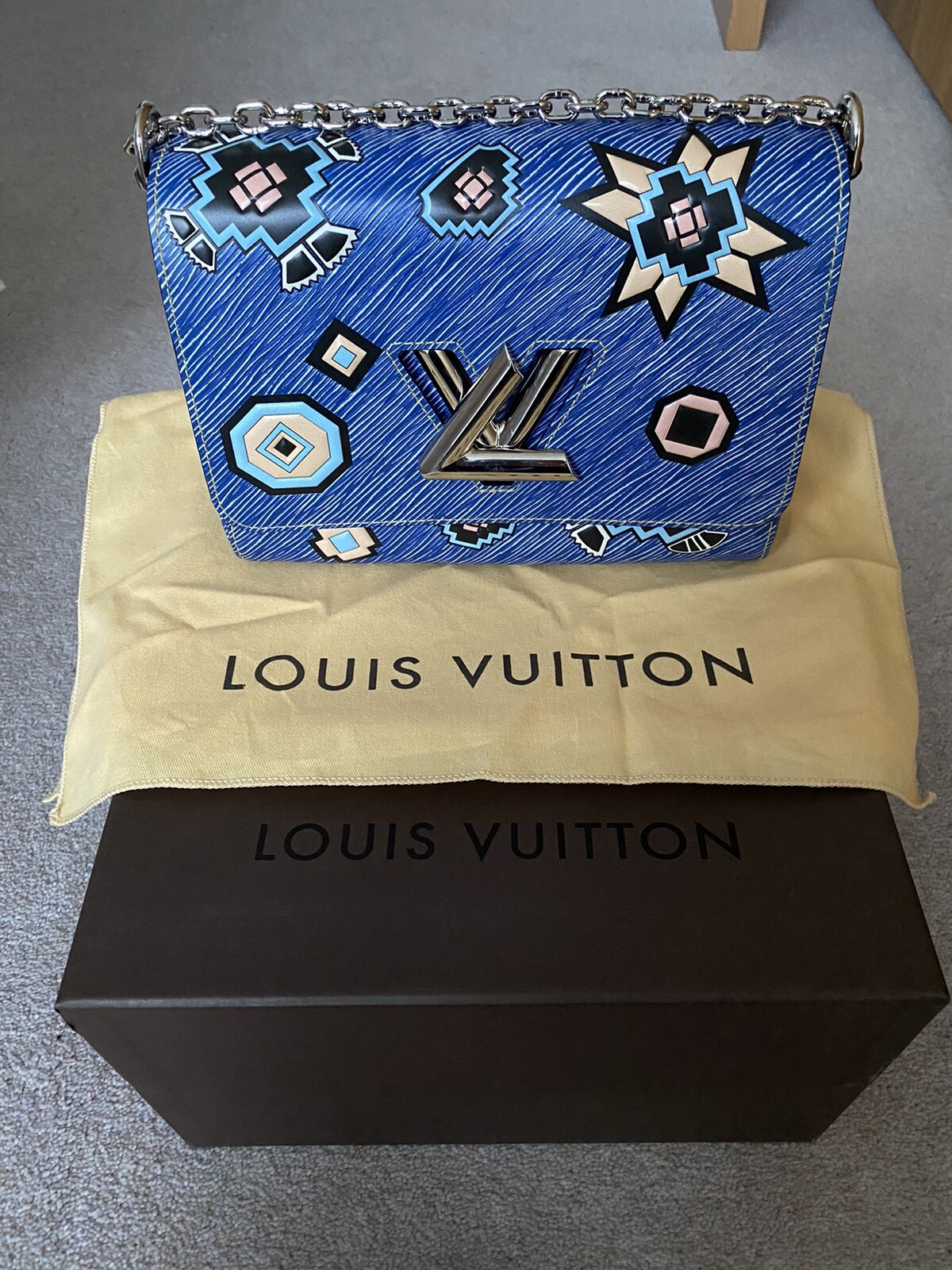 Louis Vuitton Twist MM Handbag Limited Edition