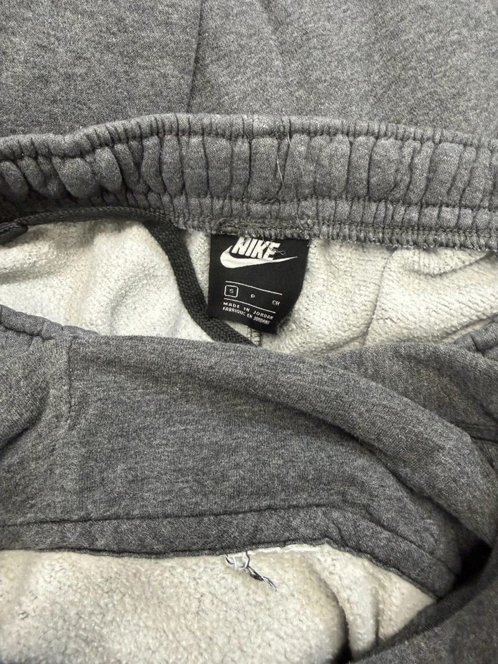 Nike Sportswear Club Fleece Gray Hoodie & Pants Set Size Small Sweatsuit - Image 3 of 3