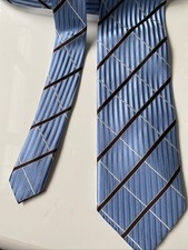 Corbata de seda VERSA hecha a mano Milán Nueva York clásica azul