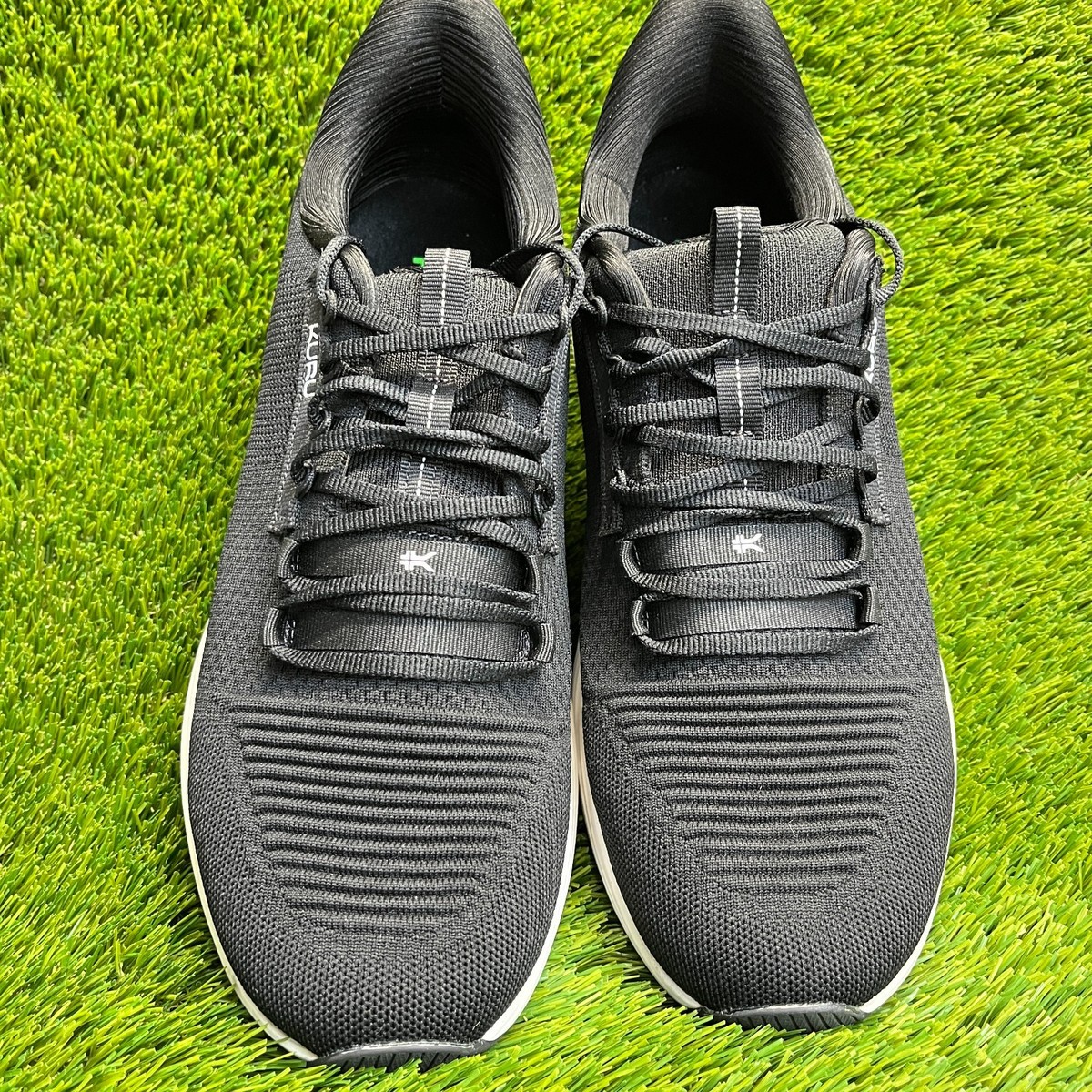 Kuru Atom 2 Mens Size 12.5E Black White Athletic Running 