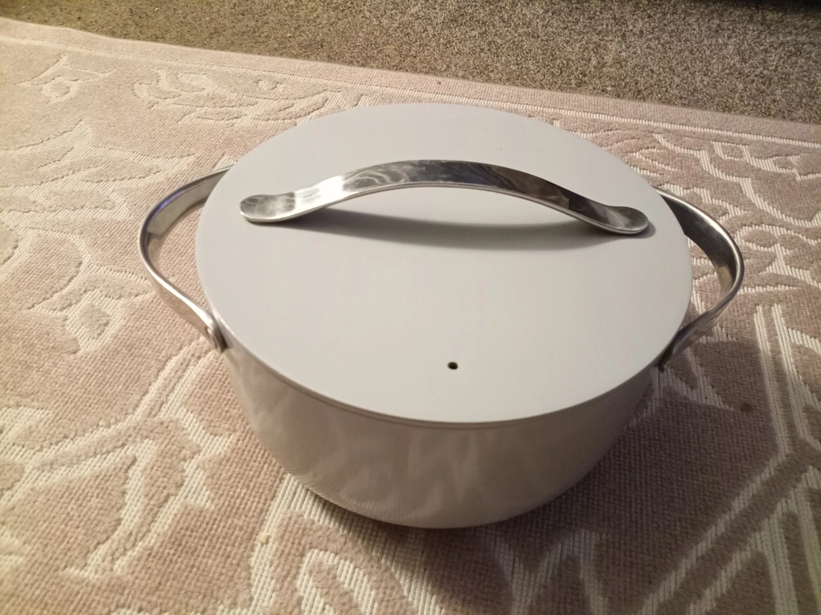 CARAWAY LIGHT GRAY 6.5 Qt DUTCH OVEN W/ Lid