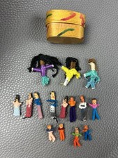 15 Handmade Guatemalan Worry Dolls Mixed Sizes with Wooden Box Folk Art VTG Set