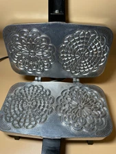 Vitantonio Pizzelle Chef 300 A Italian Cookie Maker Baker Vintage  Tested Works!