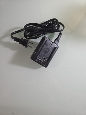 Olympus CAMEDIA C-8080 Wide Zoom 8.0MP Digital Camera - Black for