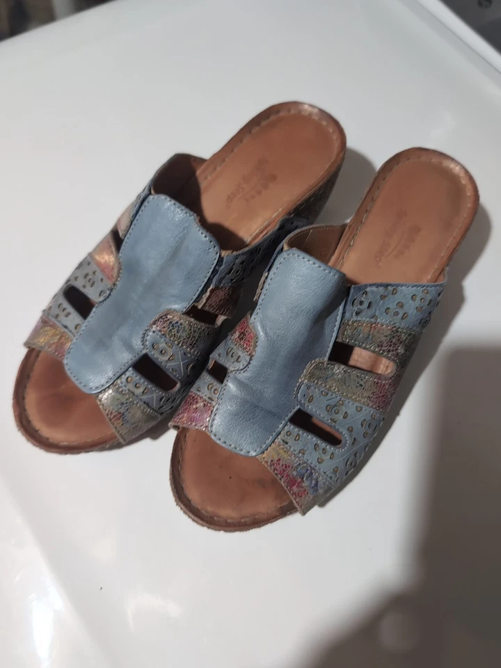 L'Artiste, Spring Step Leather Women Wedge Sandals EU 38 US 7.5 Blue Floral - Image 2 of 4