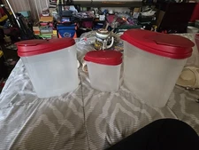 Cereal Pasta Dry Food Dispensers Set of 3 Nesting Clear Containers Red Snap Lids