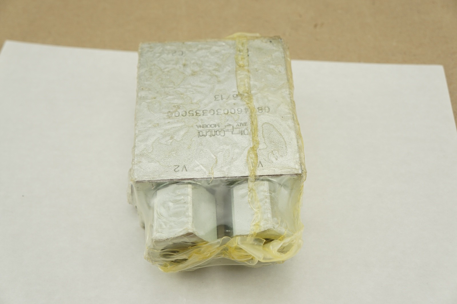 New Genuine JLG Oil Control Modena 084460030335003 7028344 Relief Valve