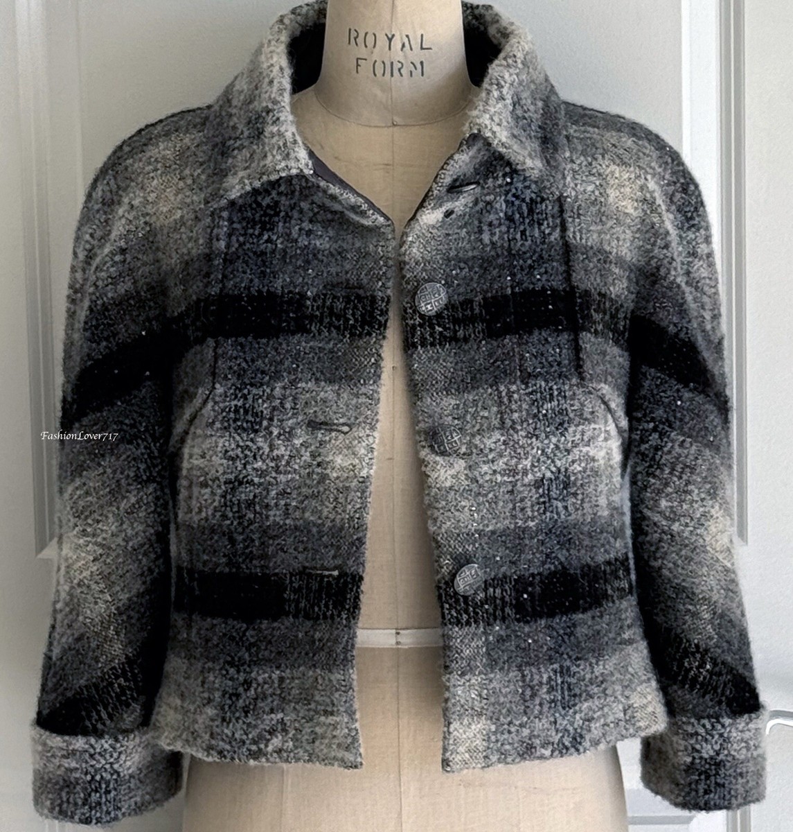 $5750 CHANEL 18B GREY BLACK ECRU CC BUTTONS WOOL FANTASY TWEED