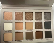 Beauty Creations “Butterfly” 15 Color Eyeshadow Palette in Neutrals 53-HITOP