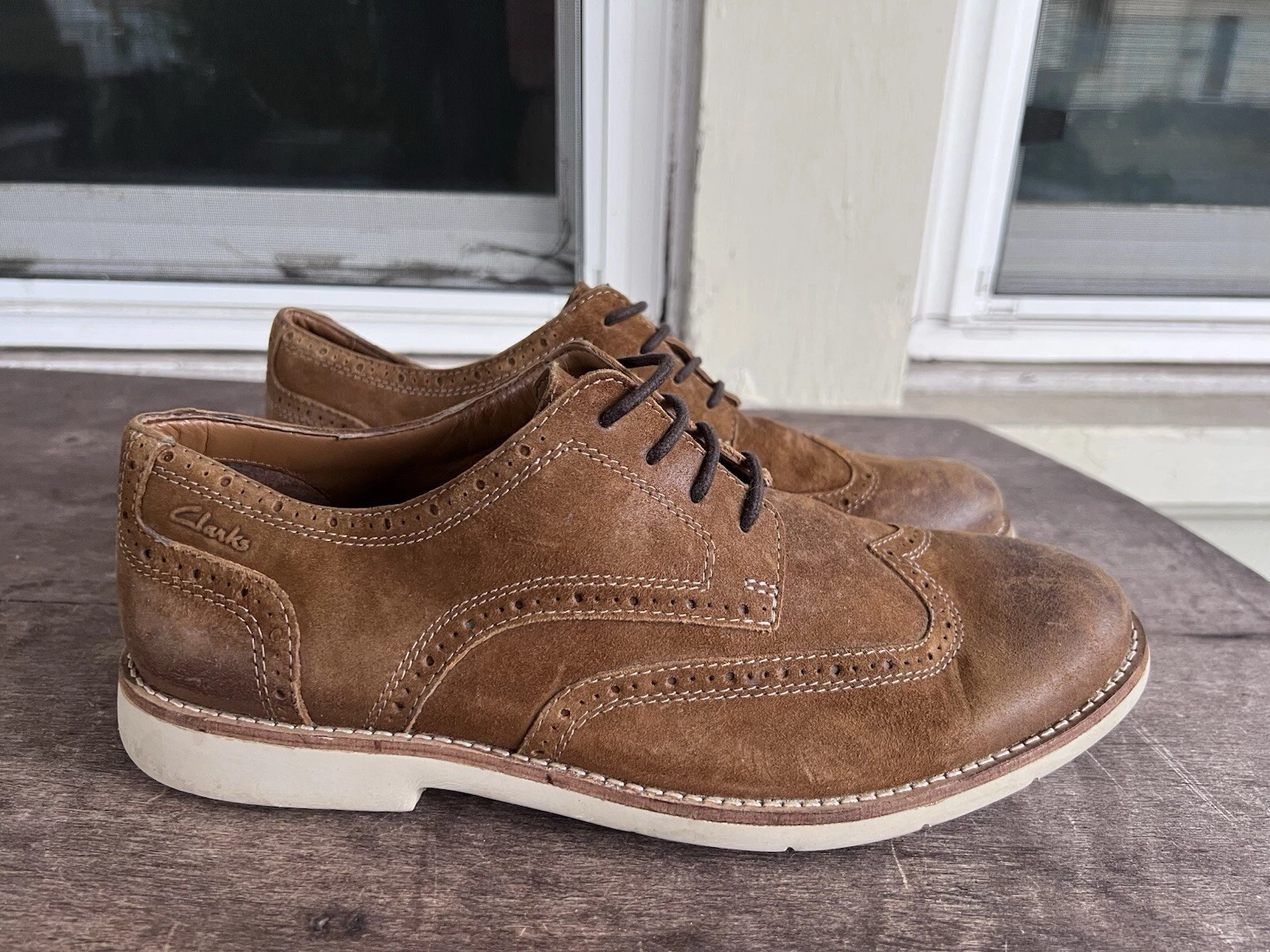 Scarpe eleganti Clarks Rhett a coda di rondine scamosciate pelle fulvo uomo taglia 11M