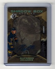 2017/18 SPx Alexander Nylander Shadow Box Gold Rookie Card RC Auto /18. rookie card picture