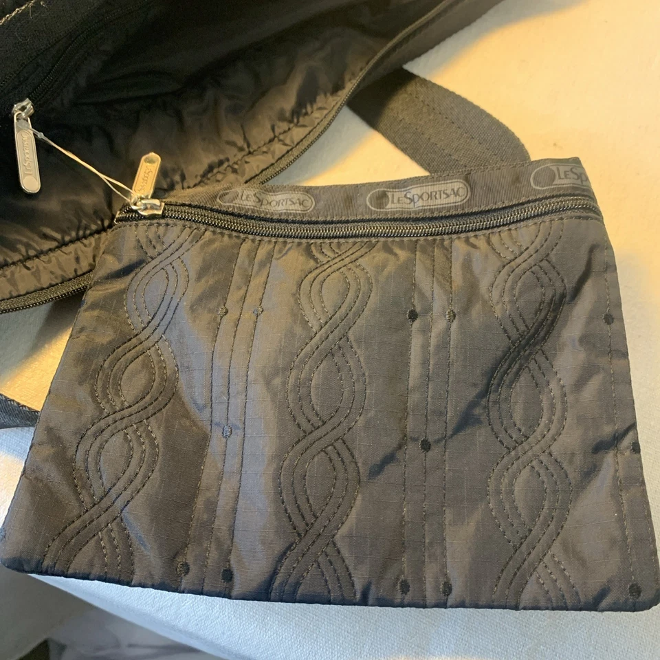 Bolsa de viaje grande Le SportSac Weekender negra Foto 2 de 4