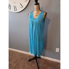 Vanity Fair vintage made USA knee length sleeveless nightgown slip blue floral S