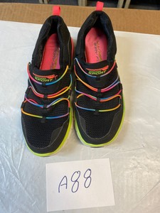 black multicolor skechers