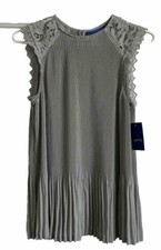 apt 9 Women's Size M gray Sleeveless accordion pleated blouse tops NWT