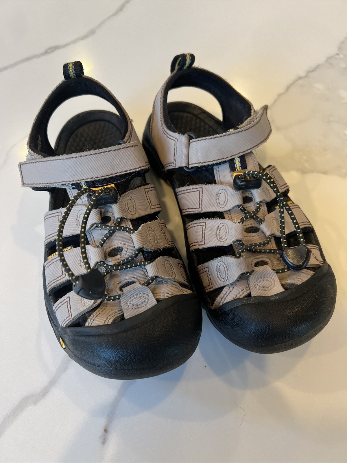 Sandalo Newport da ragazzo Keen taglia 4 marrone marrone punta bungee pizzo scarpe da acqua escursionismo