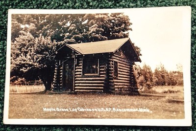 1920s - 1930s ROSCOMMON, MI, MAPLE GROVE LOG CABINS REAL PHOTO POSTCARD RPPC