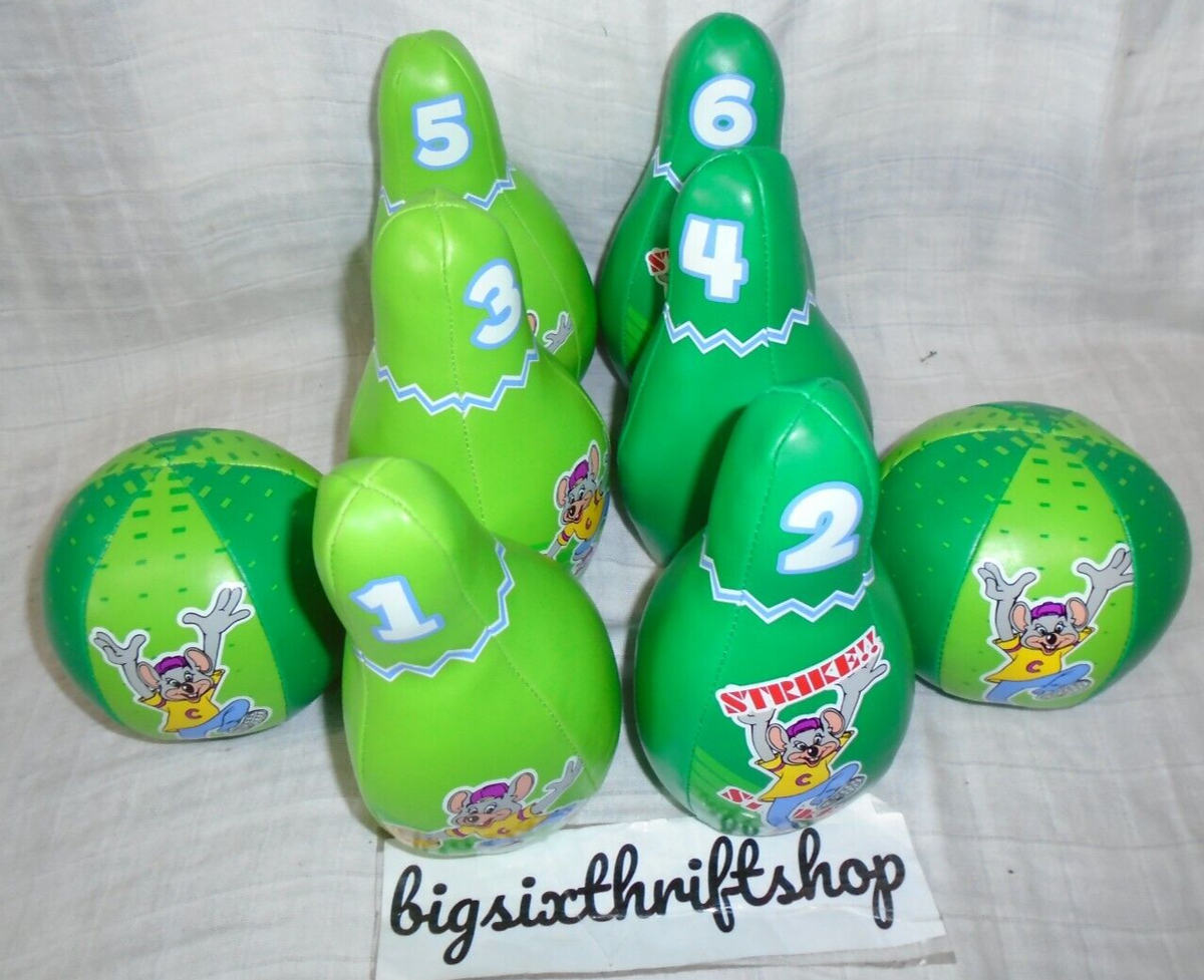 Chuck E Cheese Bowling Game Set Toy Soft Foam 6 Pins 2 Balls