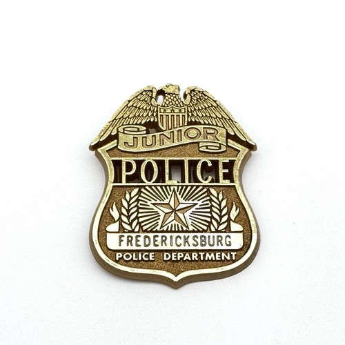 Fredericksburg VA Junior Police Department Badge Gold Color Plastic Toy