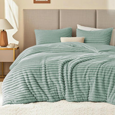 Fluffy Comforter Set Queen Size Super Soft Faux Fur Stripe Jacquard Comforter...