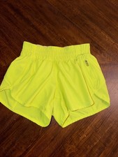 Lululemon Hotty Hot Shorts Neon Yellow Size 4 With 4  Inseam