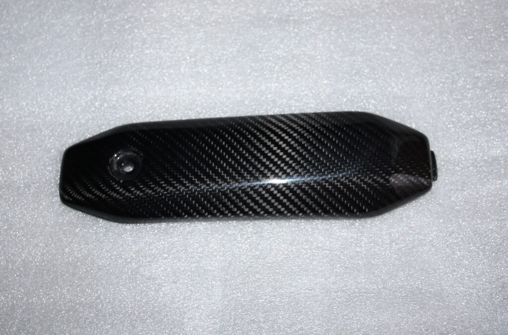 Protection de réservoir moto pour Yamaha MT-07 2016 effet carbone brillant verni