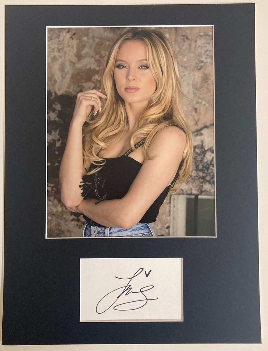 ザララーソン直筆サイン入り超大型写真…Zara Larsson Amazon.co.jp: ザラ ラーソン直筆サイン入り超大型写真…女性