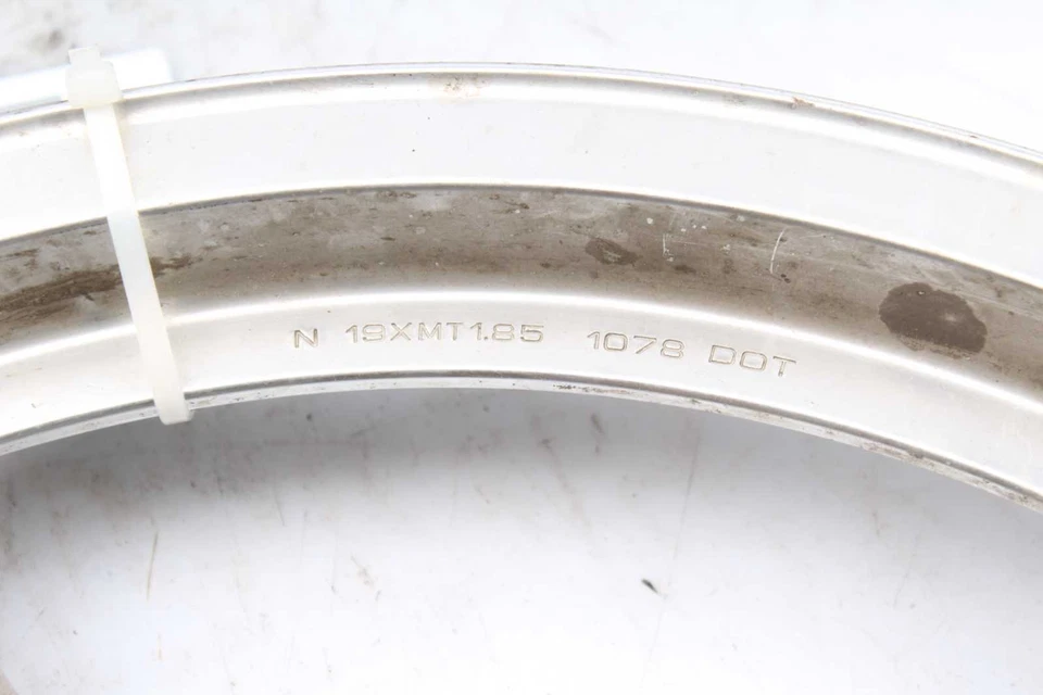 Llanta rueda delantera honda cx 500 c pc01 80-84 Foto 4 de 4