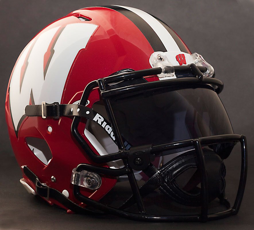 Amazon.com : NCAA Wisconsin Badgers Full Size Speed Replica