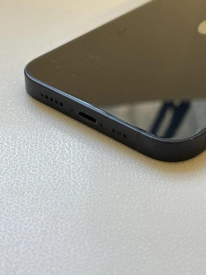 Apple iPhone 13 128GB Unlocked - Physical Sim - Midnight Black - Image 4 of 4