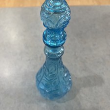 Bouteilles Génie en verre bleu vintage cerises raisins feuilles de poire