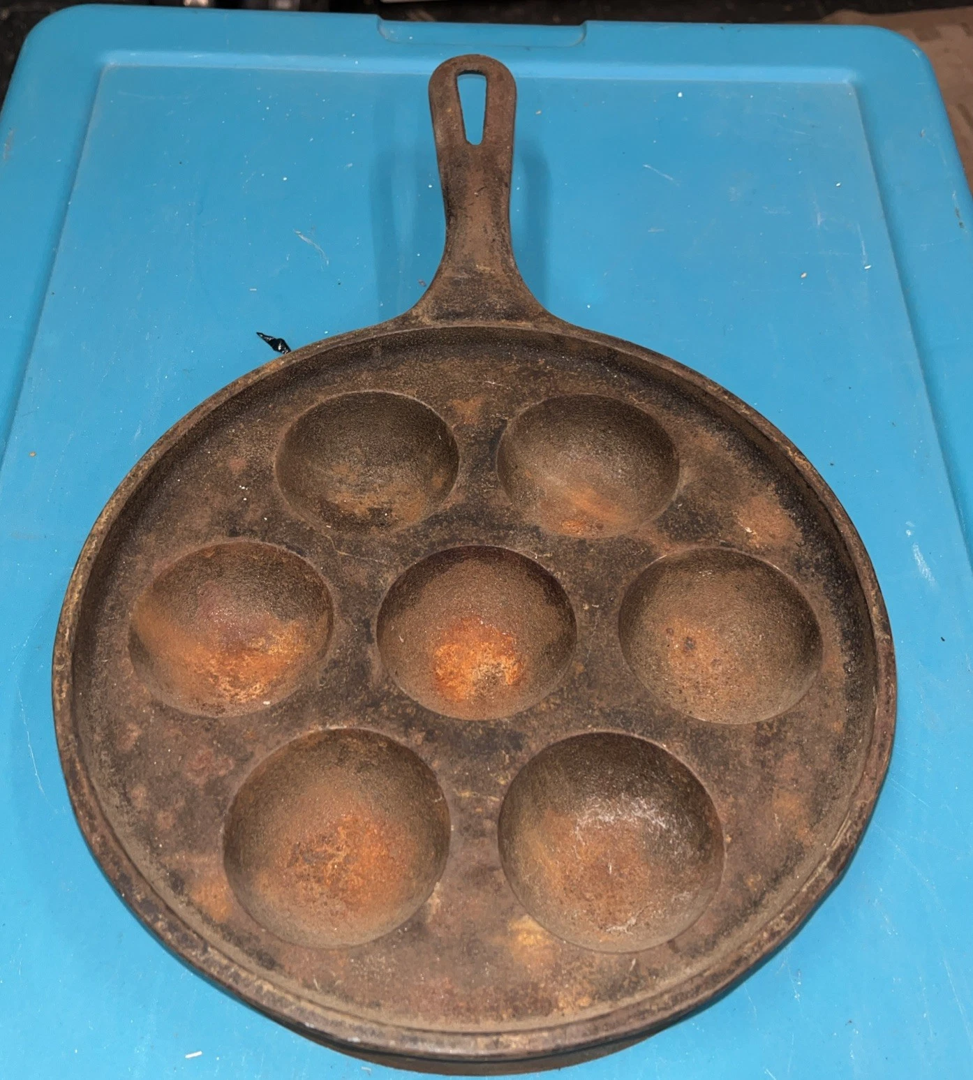 Vintage Griswold A962Cast Iron Aebleskiver Cake Pan Skillet ( T S )