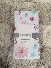 Floral fitted crib sheet