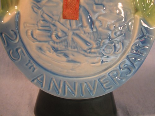 1970 Empty Jim Beam AMVETS WW II 25th Anniversary Decanter - Picture 7 of 16