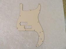 PICKGUARD AGED WHITE 3 PLY FOR FENDER P BASS / PRECISION BASS