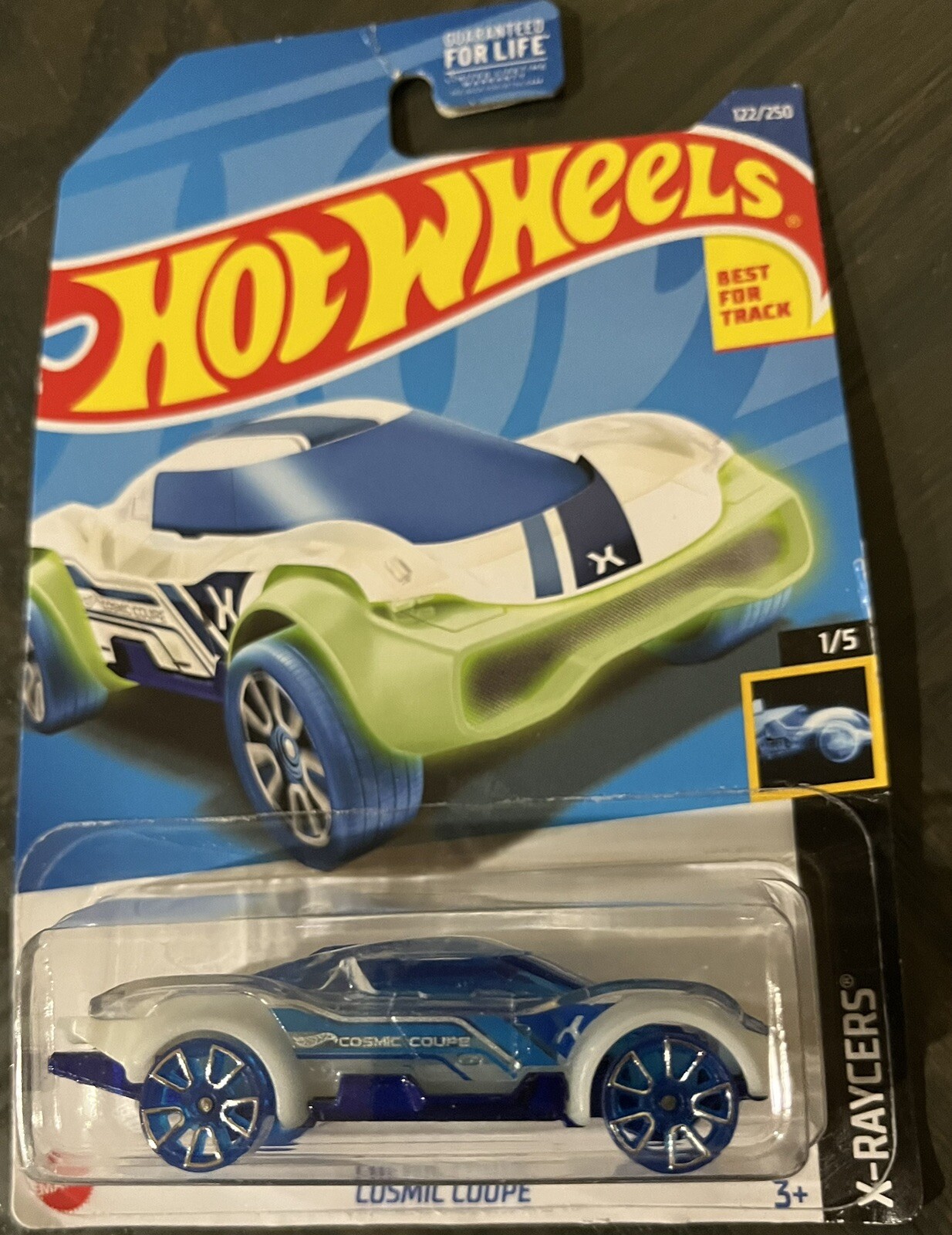 Hot Wheels 2022 - Cosmic Coupe - X-Raycers 1/5 - Red - GLOW's in The Dark