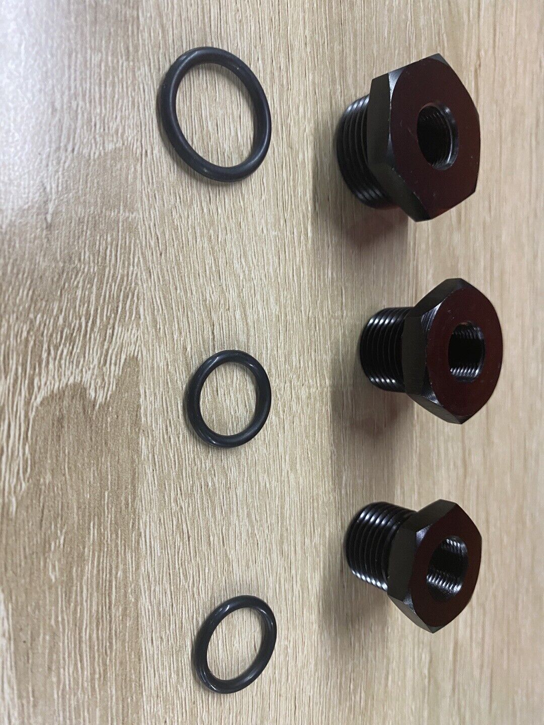 3x-black-1-2-28-to-3-4-16-13-16-16-3-4-npt-thread-oil-filter-adapters