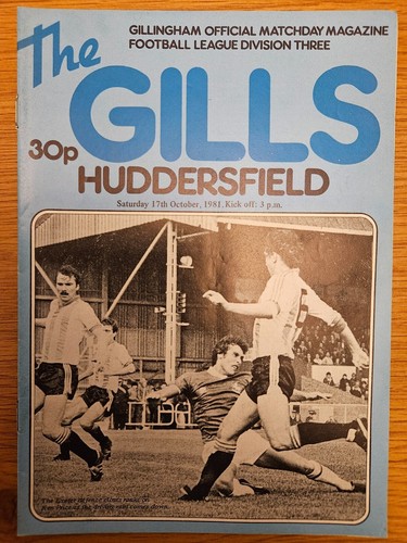 Gillingham Home Programmes 1981-82 - Picture 6 of 17