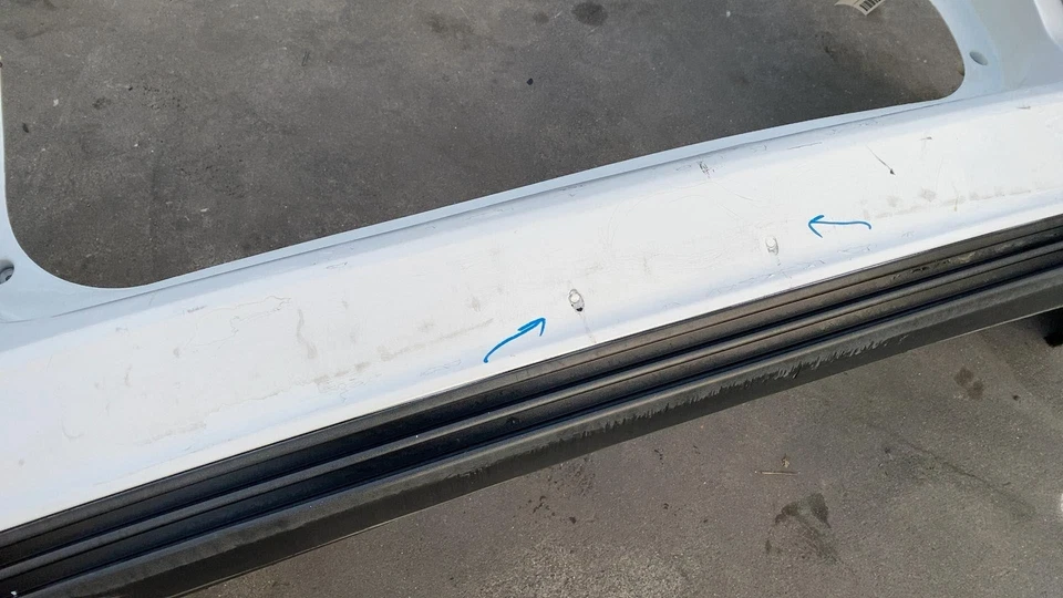 Conjunto de cubierta de parachoques trasero Ford C-Max 2013-2018 tipo sensor sin estacionamiento blanco - YZ Foto 3 de 4