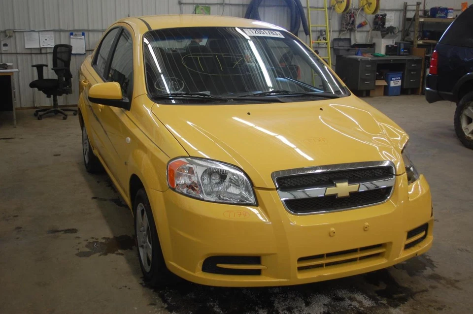 Nudillo de husillo trasero OEM para Aveo trasero derecho menos buje Foto 2 de 4