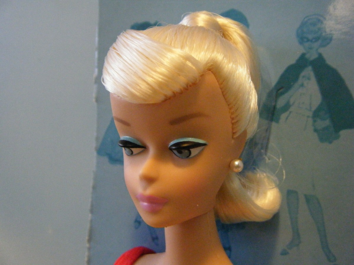 Queue De Swirl Platine Vintage Poupée Barbie Défilé De Mode Caniche Modelisation 1964 Par Mattel Fabrique Au Japon 47893880