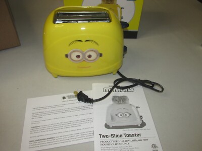 New in Box!! Minions Toaster * 2 Slice Cool-Touch Toaster * Toasts Image