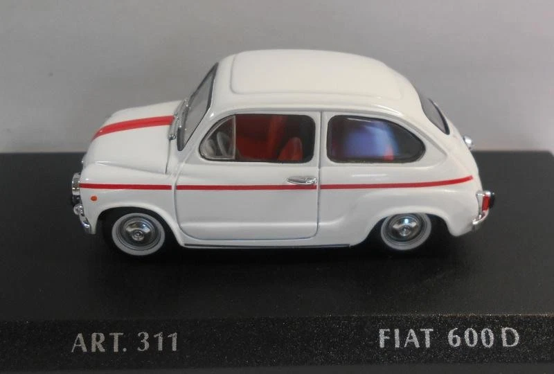 Corgi Detail 1/43 Scale - ART.311 FIAT 600D 1965 WHITE - Image 2 of 3