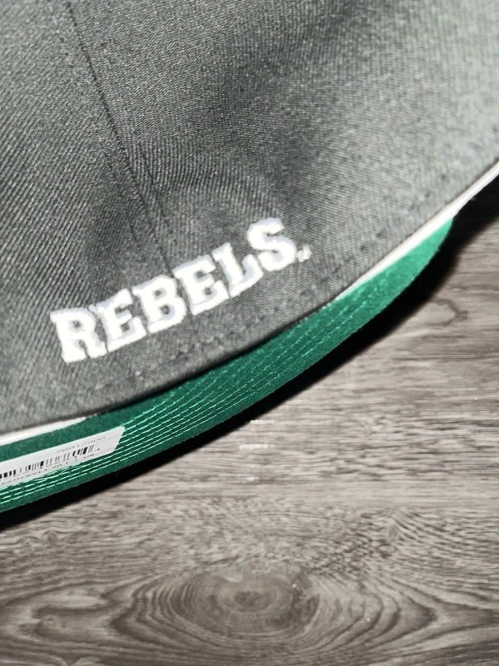 Gorra ajustada UNLV Runnin’ Rebels NCAA Final Four New Era 59Fifty 7 1/8 Foto 3 de 3