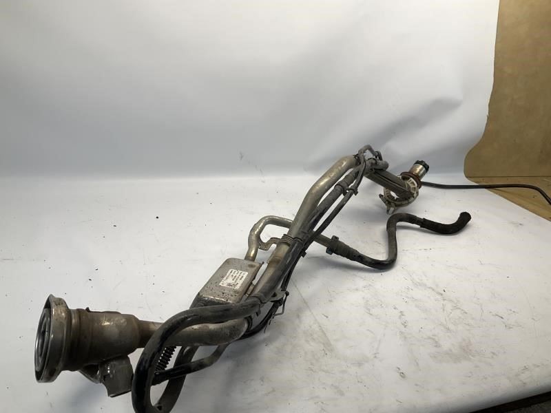 14-17 Maserati Ghibli S Q4 3.0 AWD AT Fuel Filler Tank Neck B