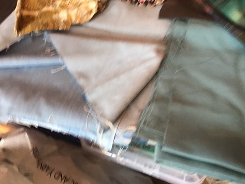fabric remnants Good Lengths And Some Facer Fabric - Picture 4 of 4