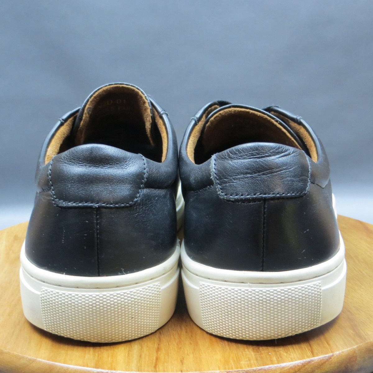 New Republic Kurt Mens Shoes Size 8.5 Black Leather Low Top  display picture 1